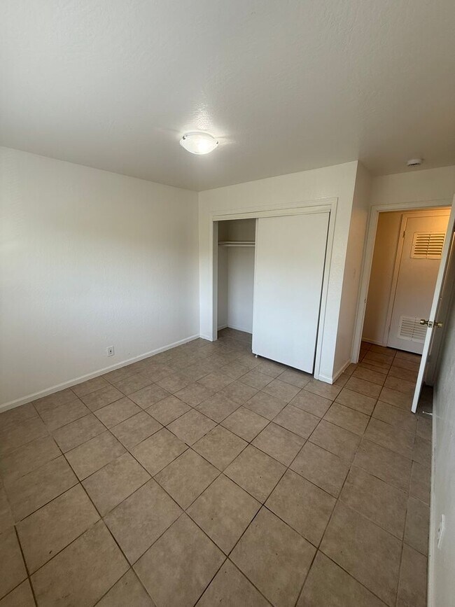 Building Photo - 7865 Leona Way