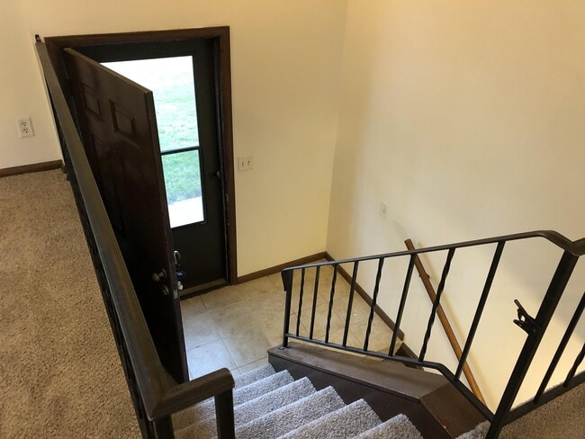 Building Photo - 1412 Osborne Rd NE