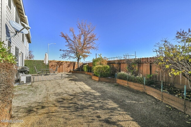 Building Photo - 9250 Lone Wolf Cir