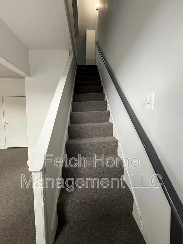 Building Photo - 141 S Prince St
