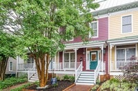 Building Photo - Modern 3BR/2.5BA Oregon Hill Townhome with 2-Car Garage — Walk to VCU & James River — $2,595/mo!