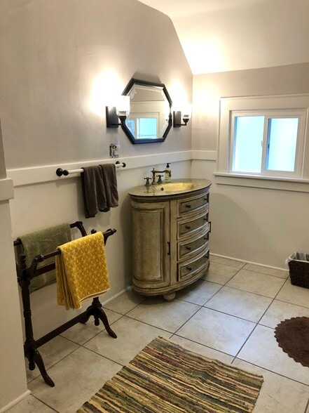 Large bathroom - 1216 Central Ave