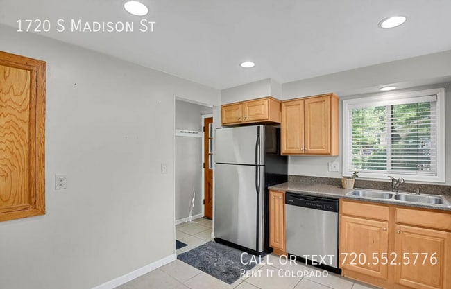 Building Photo - 1720 S Madison St