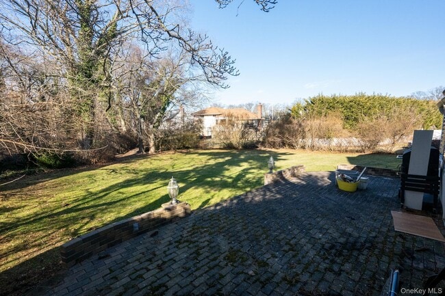 Building Photo - 21 Norton Dr