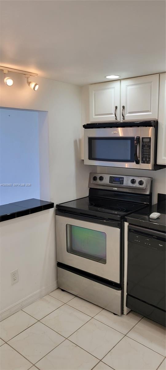 Building Photo - 13499 Biscayne Blvd