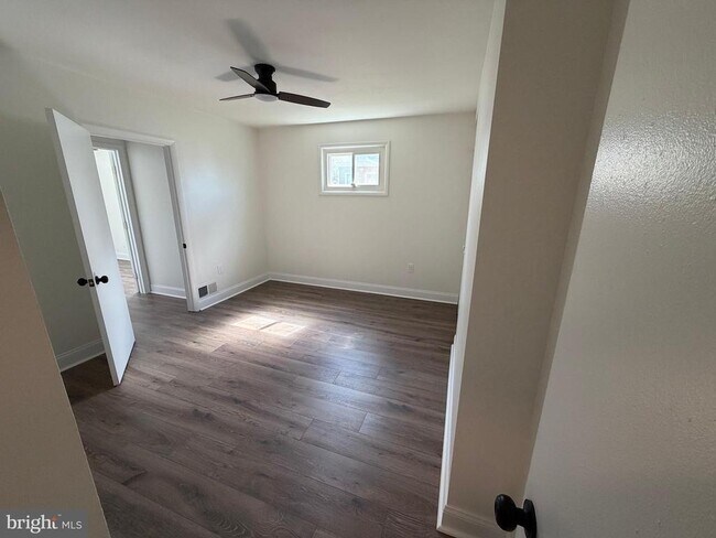 Building Photo - 3207 Gartside Ave