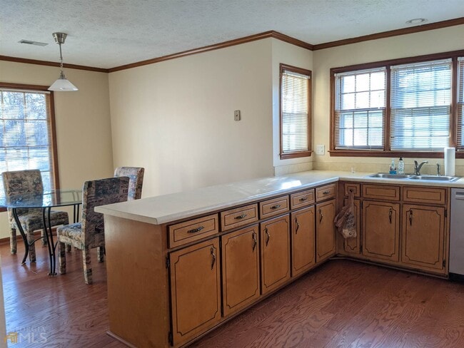 Building Photo - 137 Hilo Rd