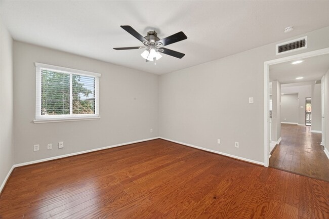 Building Photo - 1114 Augusta Dr