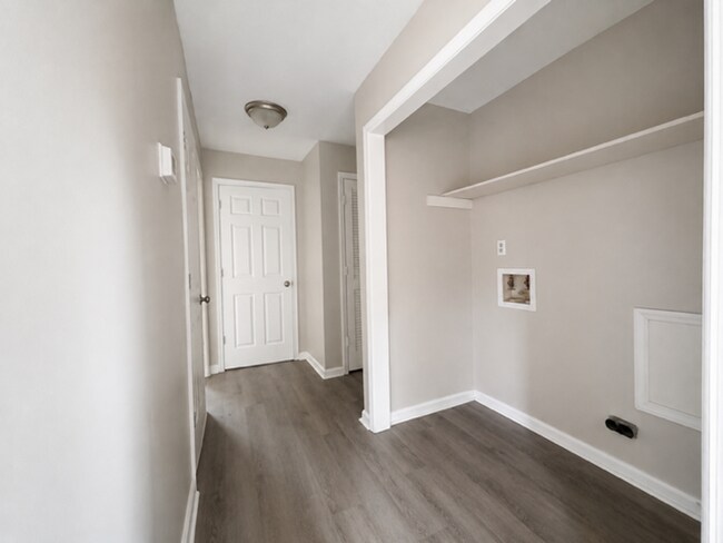 Building Photo - 4144 Bonnell Drive - 2 Bedroom | 2 Bathroom