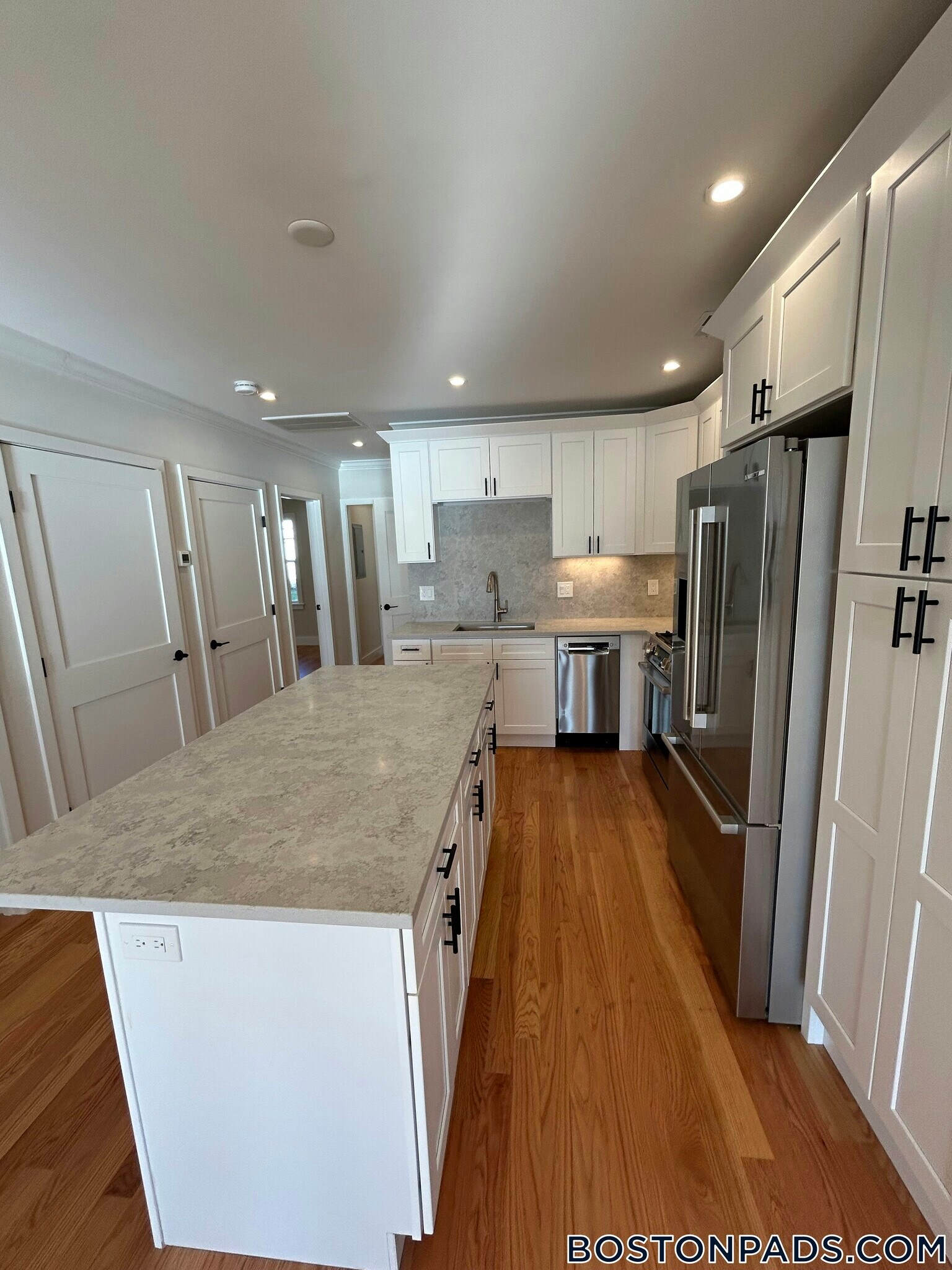 Building Photo - 156 Bayswater St