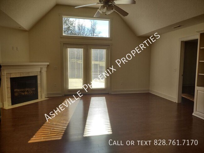 Building Photo - 25 Bee Tree Village Pkwy