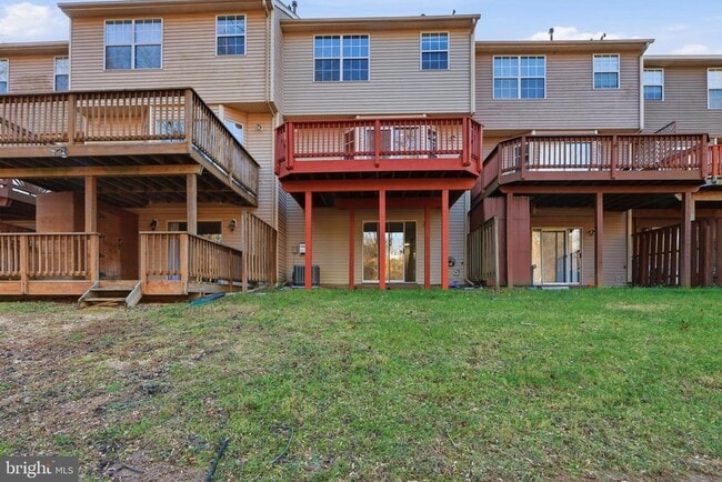 Building Photo - 6174 Silver Arrows Way