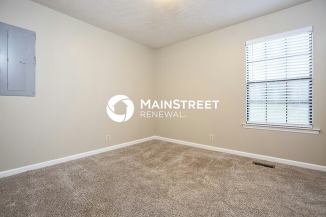 Building Photo - 785 Summer Hill Ln