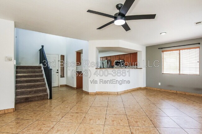 Building Photo - 13829 W Rovey Ave