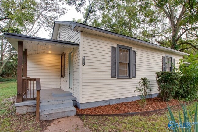 Building Photo - 3501 Dubose St SW