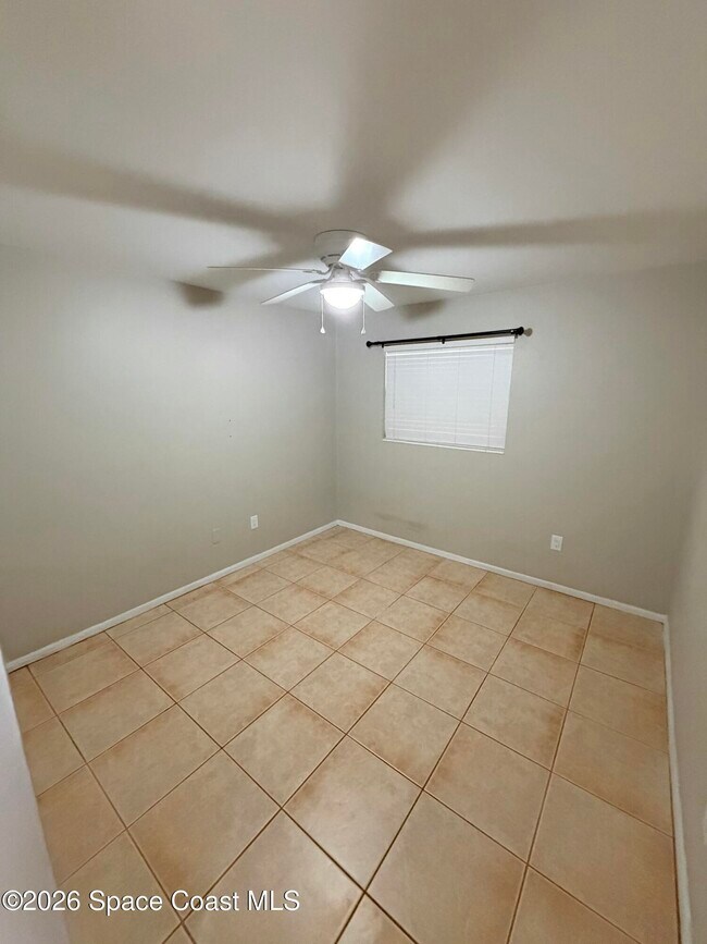 Building Photo - 625 Verbenia Dr