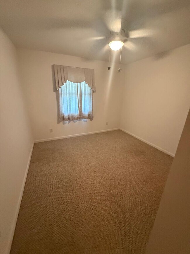Building Photo - CALL or Text 910-284-4804 TO SCHEDULE