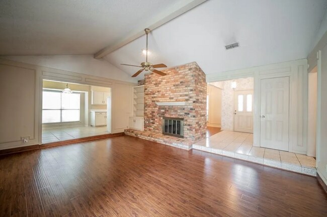 Building Photo - 2507 Radcliffe Dr