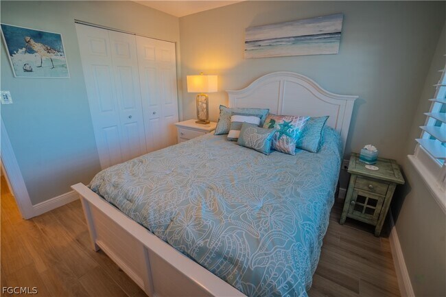 Building Photo - 26000 Hickory Blvd