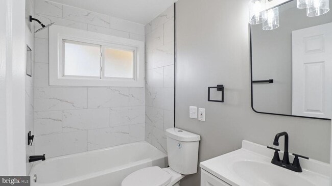 Building Photo - 5724 Denfield Rd