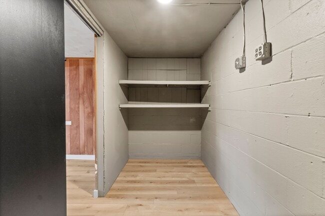 Building Photo - AVAILABLE NOW!! Fully RENOVATED 3 bedroom TOWNHOME in WEST MIFFLIN! COME CHECK IT OUT!