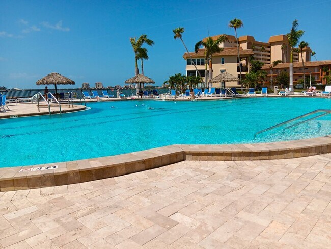 Building Photo - Stunning views, great amenities for 55+ re...