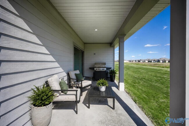 Building Photo - 302 Allene Wy