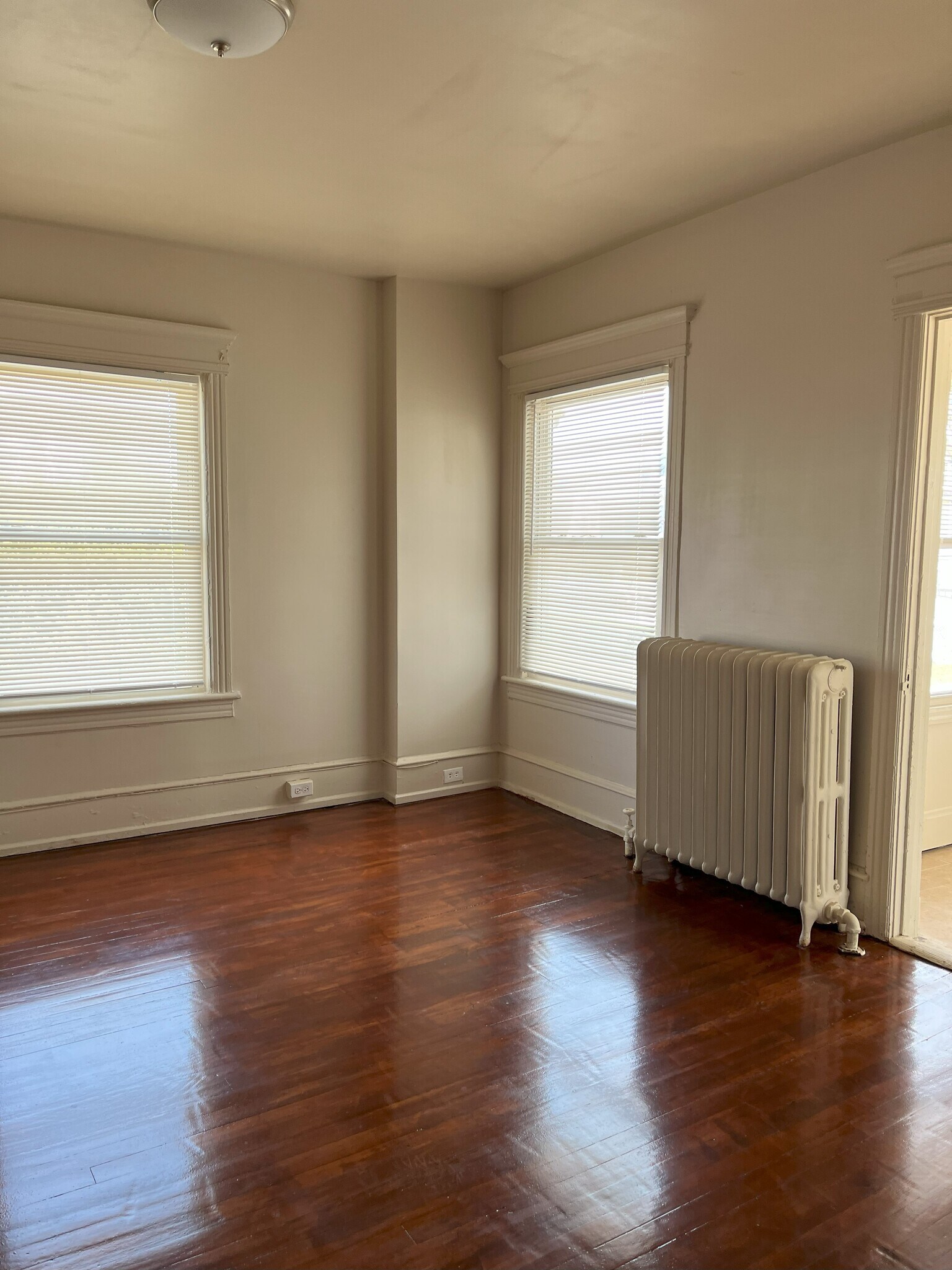 Dining Room - 2 N Austin Ave