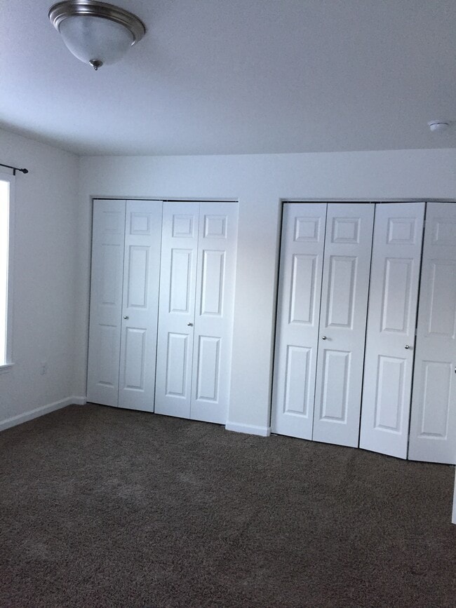 Building Photo - 6701 W Sunset Ave