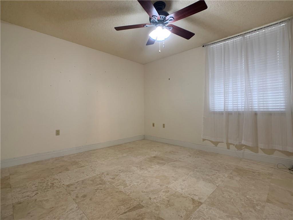 Building Photo - 1721 Whitehall Dr