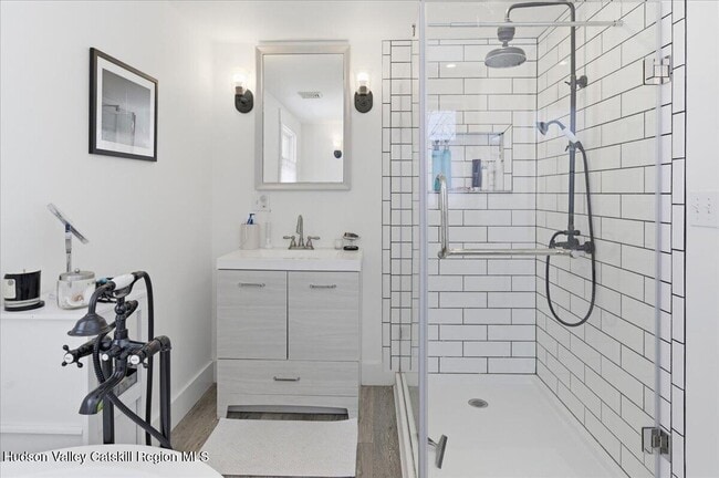 Building Photo - 5153 NY-9G