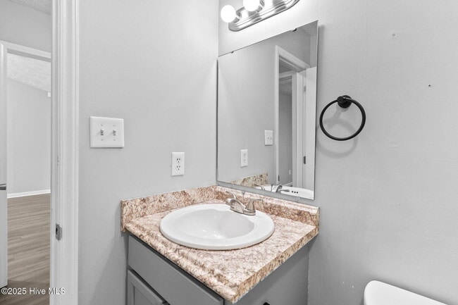 Building Photo - 7313 Pebblebrook Dr