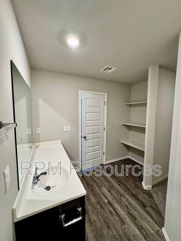 Building Photo - 12013 SW 31st St