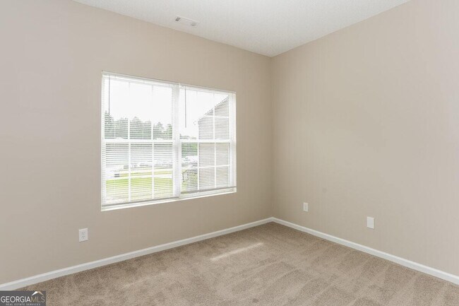 Building Photo - 154 Mineral Springs Ln
