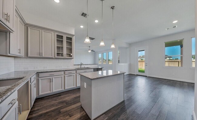 Building Photo - 3802 W Vicksburg Estates Dr