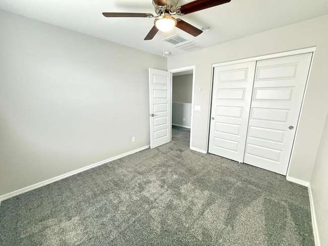 Building Photo - 14220 W Buckskin Trl