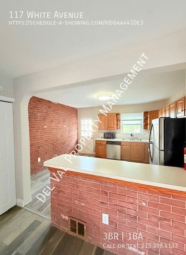 Building Photo - 117 White Ave