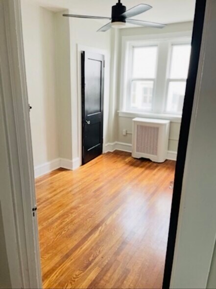 Building Photo - 209 Berbro Ave