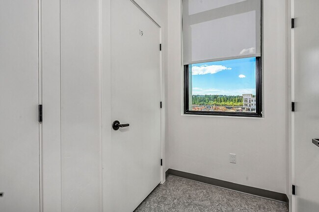 Building Photo - Luxury Condo steps from the Boise River an...