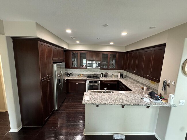 Building Photo - Spacious 2-Bed, 2-Bath Rental with Private...