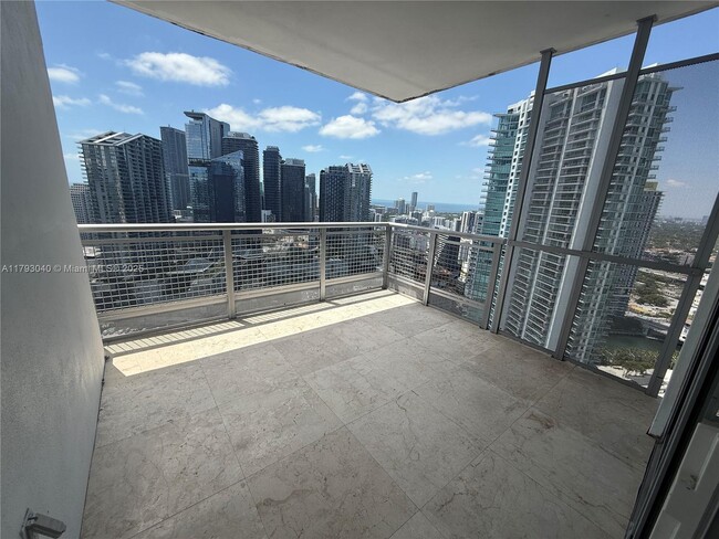 Building Photo - 350 S Miami Ave