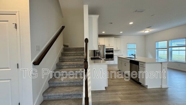 Building Photo - 117 Crew Ct