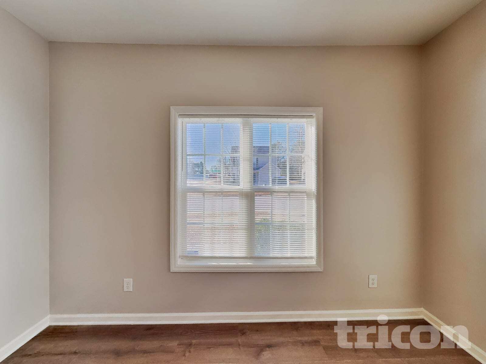 Building Photo - 5517 Landreaux Dr