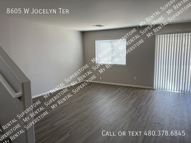 Building Photo - 8605 W Jocelyn Terrace