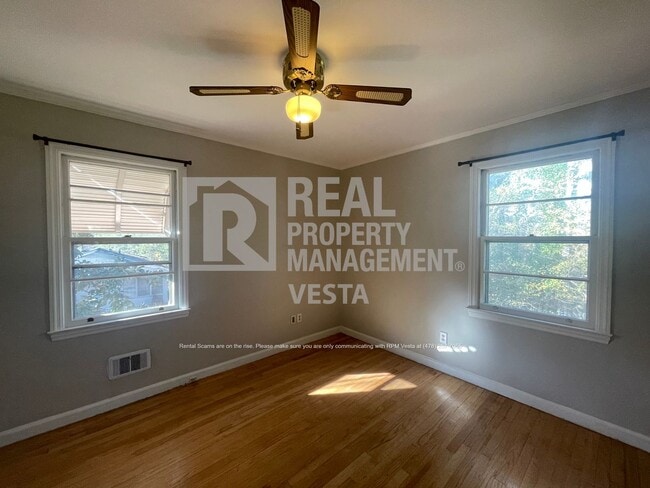 Building Photo - 4231 Laura Ann Pl