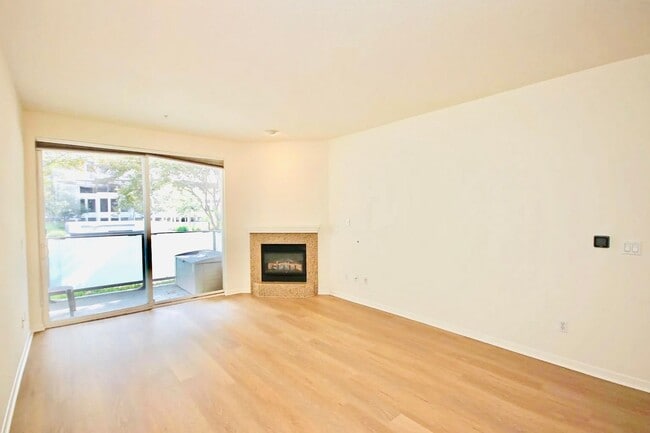 Building Photo - Beautiful 1 bedroom 1 Bathroom, Central Pa...