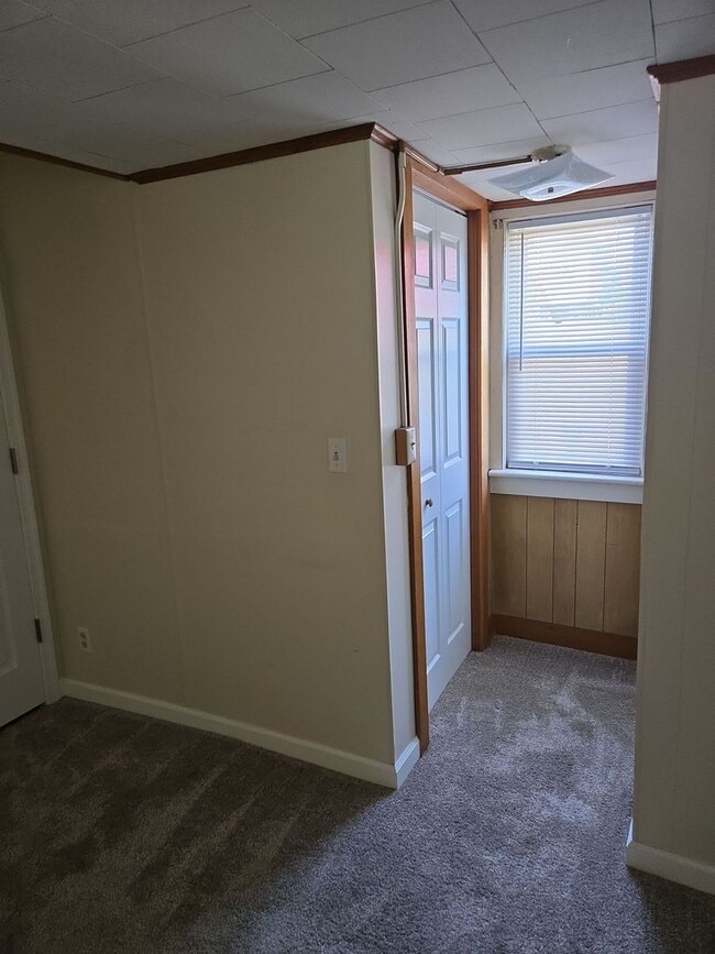 Building Photo - Charming 2-Bedroom Single-Family Home with Patio & Storage Shed