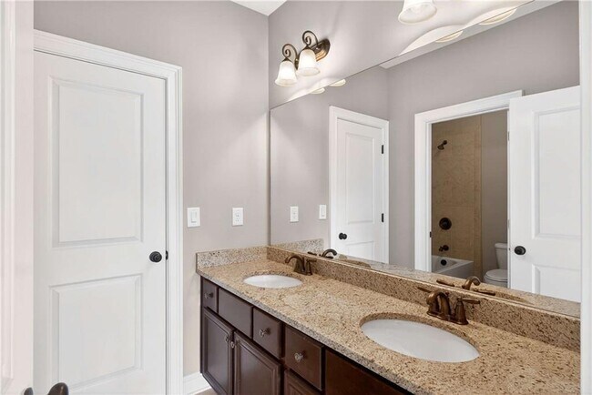 Building Photo - 2607 Lulworth Ln