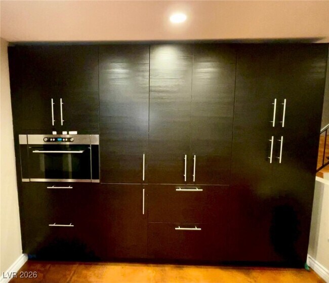 Building Photo - 5243 S Placentia Pkwy