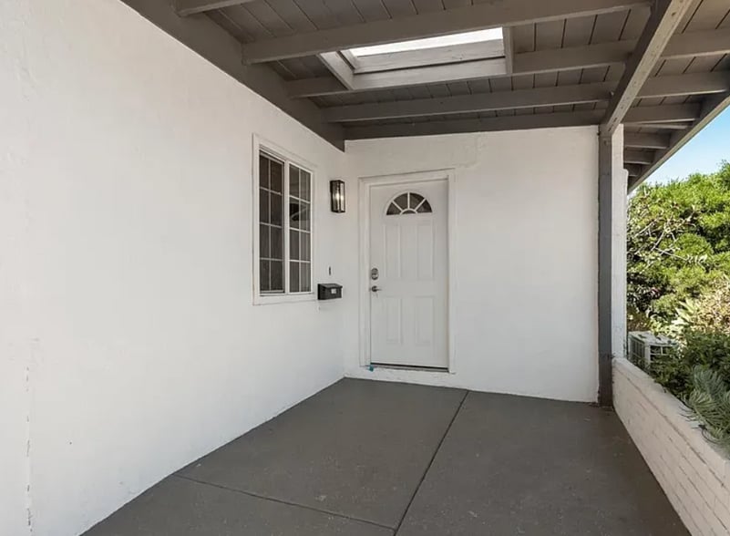 Building Photo - 1134 Atwater St